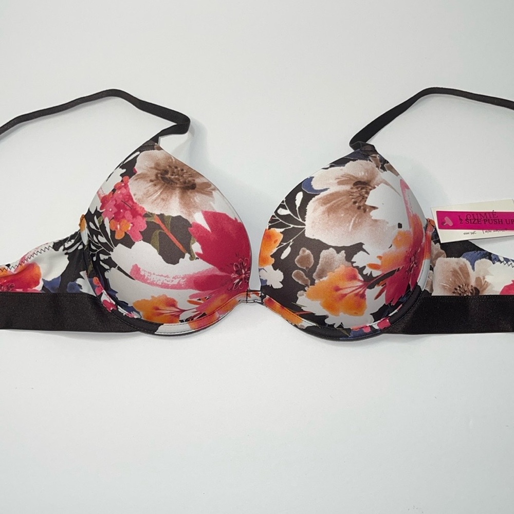 Super Push Up Extreme Padded Maximum Lift Add 2 Cup Size Bombshell Bra. NWT